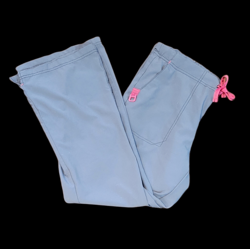 Women's Carhartt Scrubs